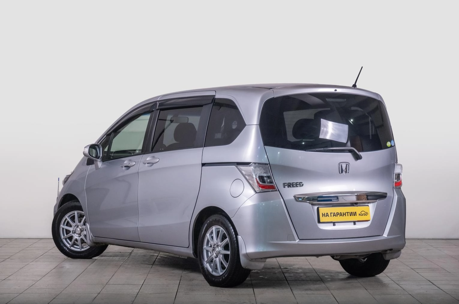 Honda Freed 5 из 21