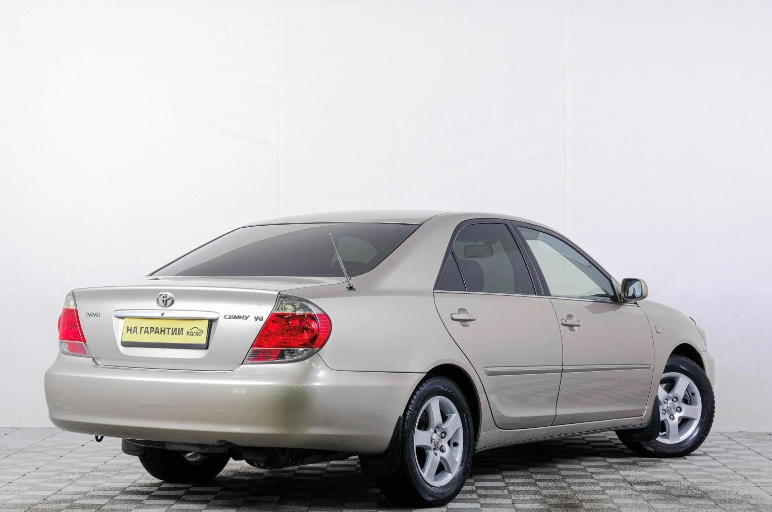 Toyota Camry 6 из 24