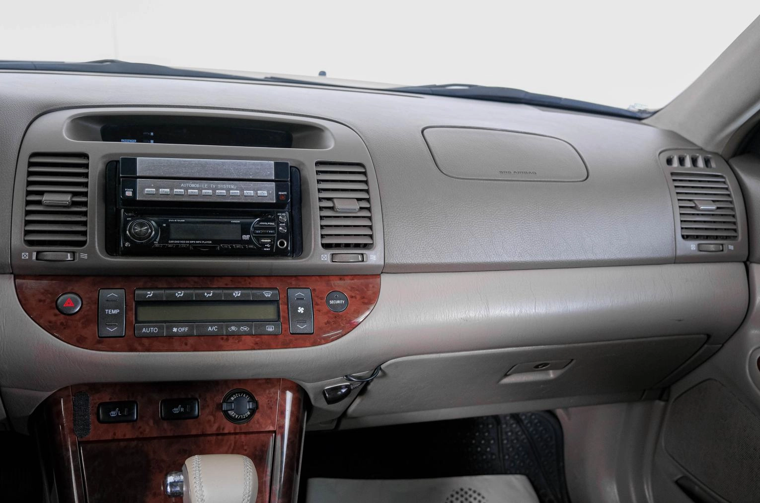 Toyota Camry 14 из 24