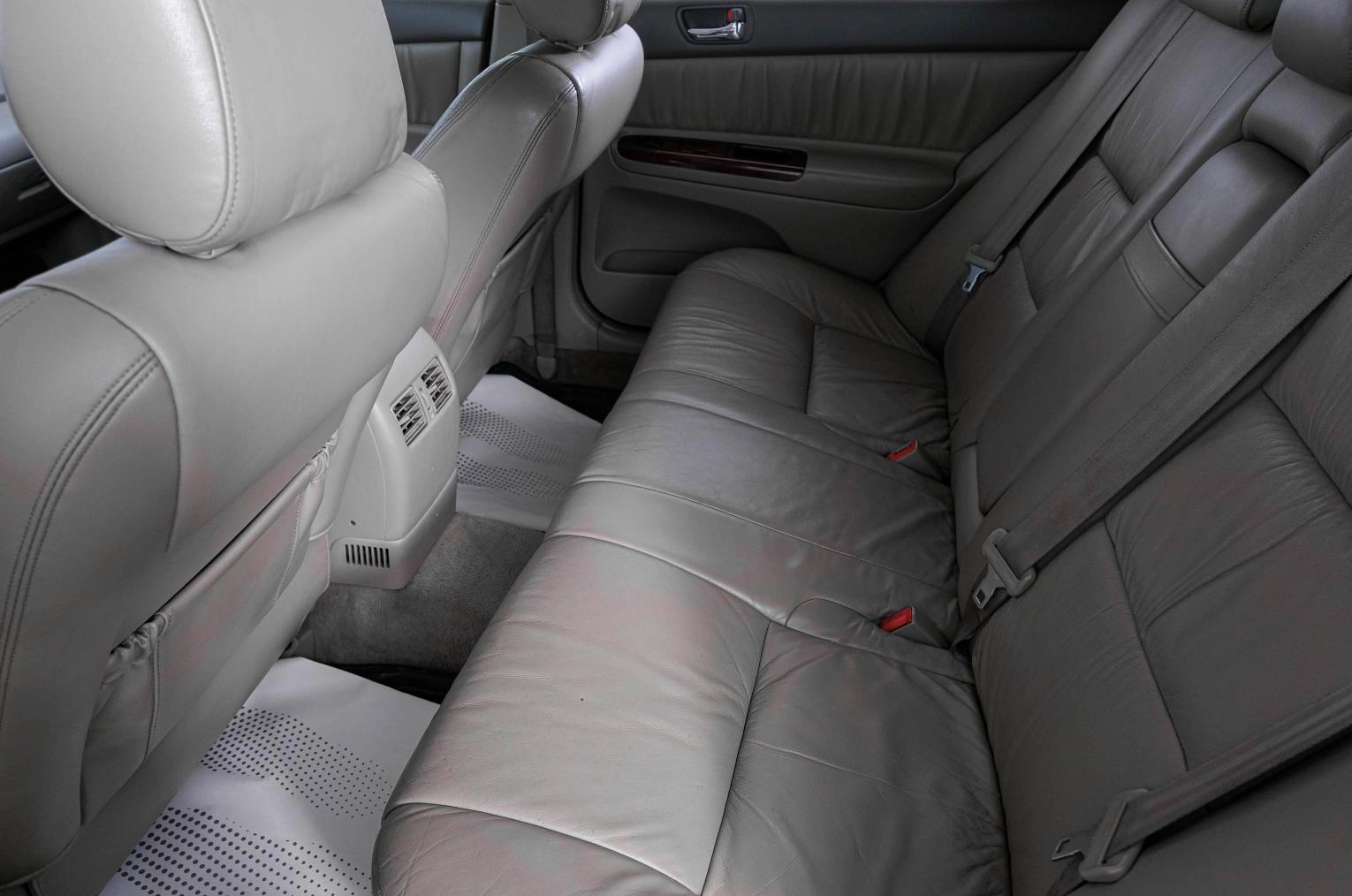 Toyota Camry 9 из 24