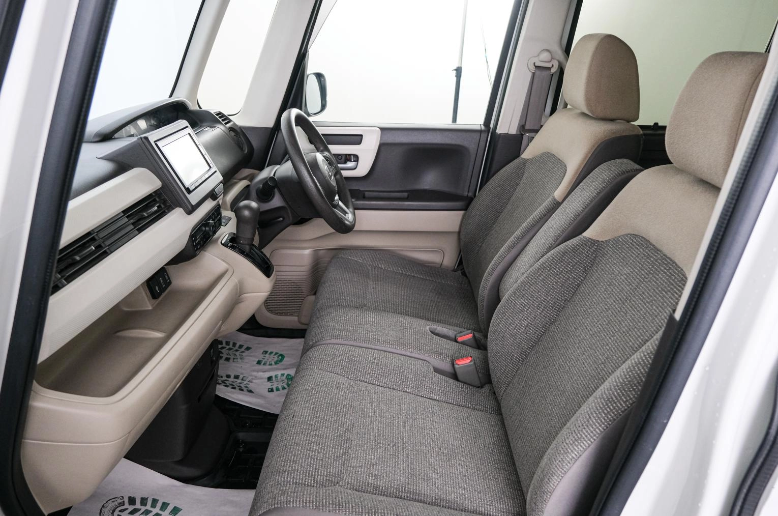 Honda N-BOX 13 из 21