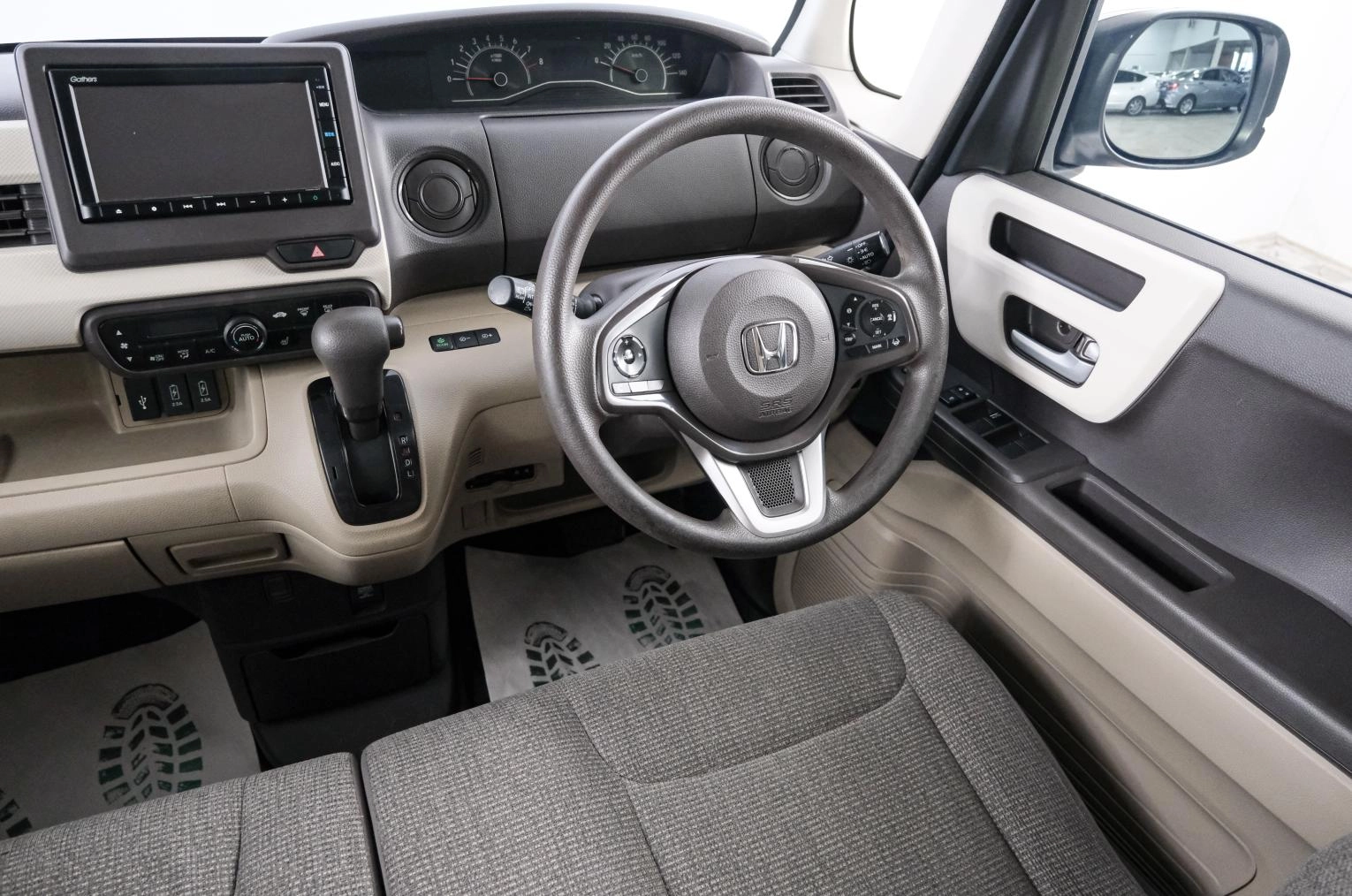 Honda N-BOX 9 из 21