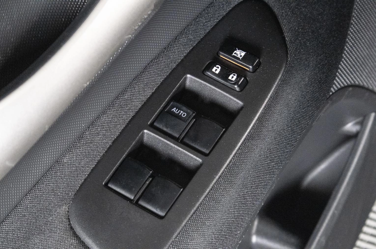 Toyota Auris 7 из 17