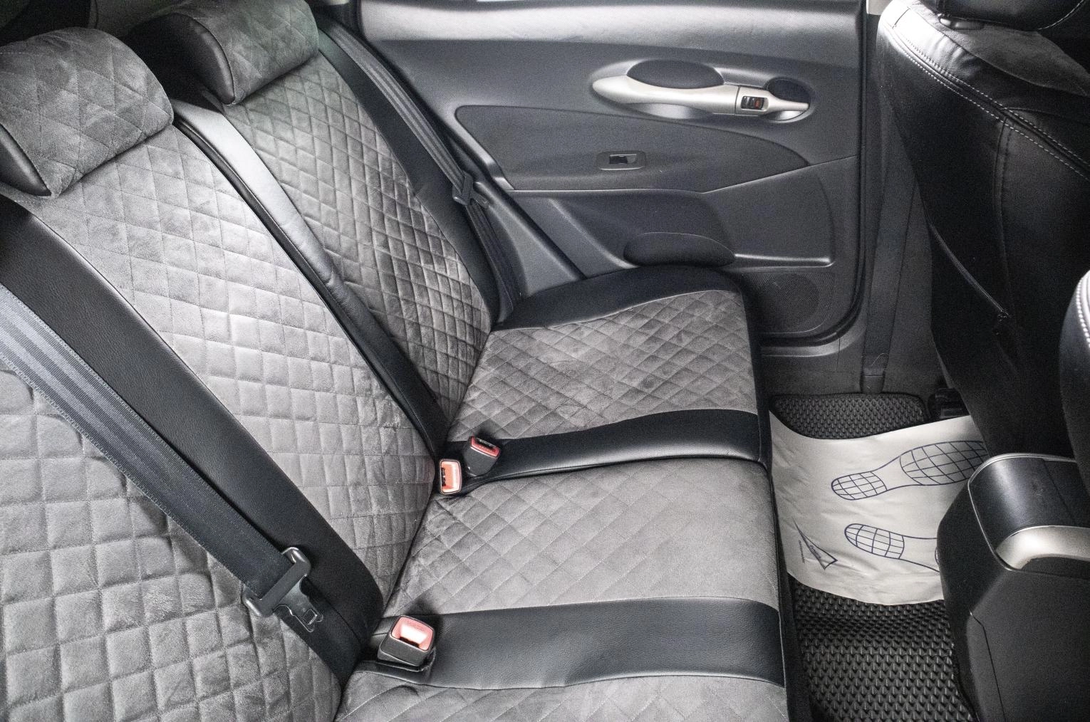 Toyota Auris 15 из 17