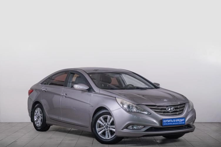 Hyundai Sonata 1 из 5