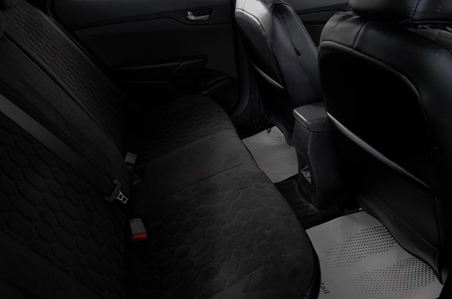 Hyundai Solaris 10 из 22