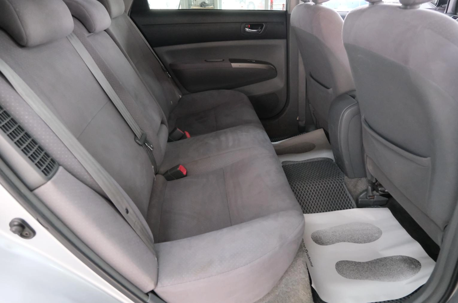 Toyota Prius 21 из 23