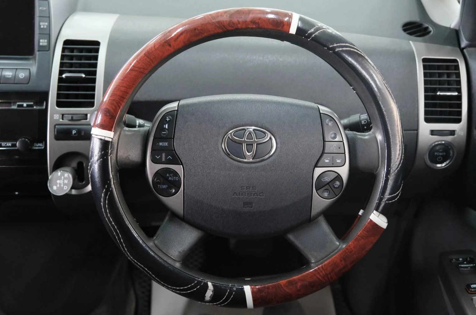 Toyota Prius 12 из 23