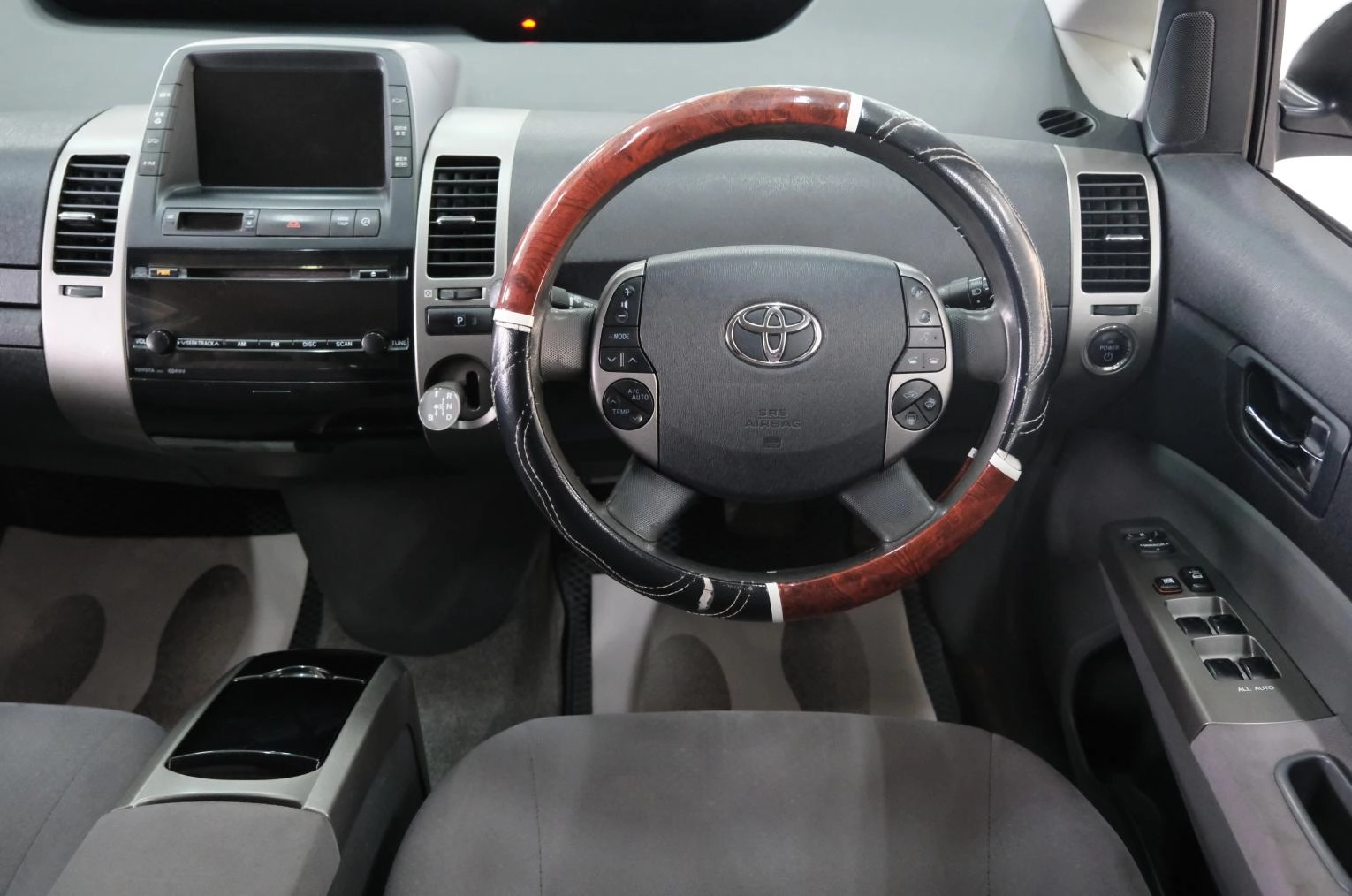 Toyota Prius 11 из 23