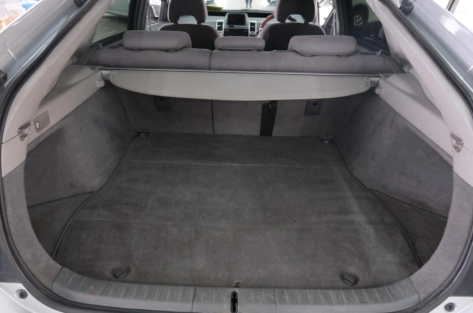 Toyota Prius 23 из 23