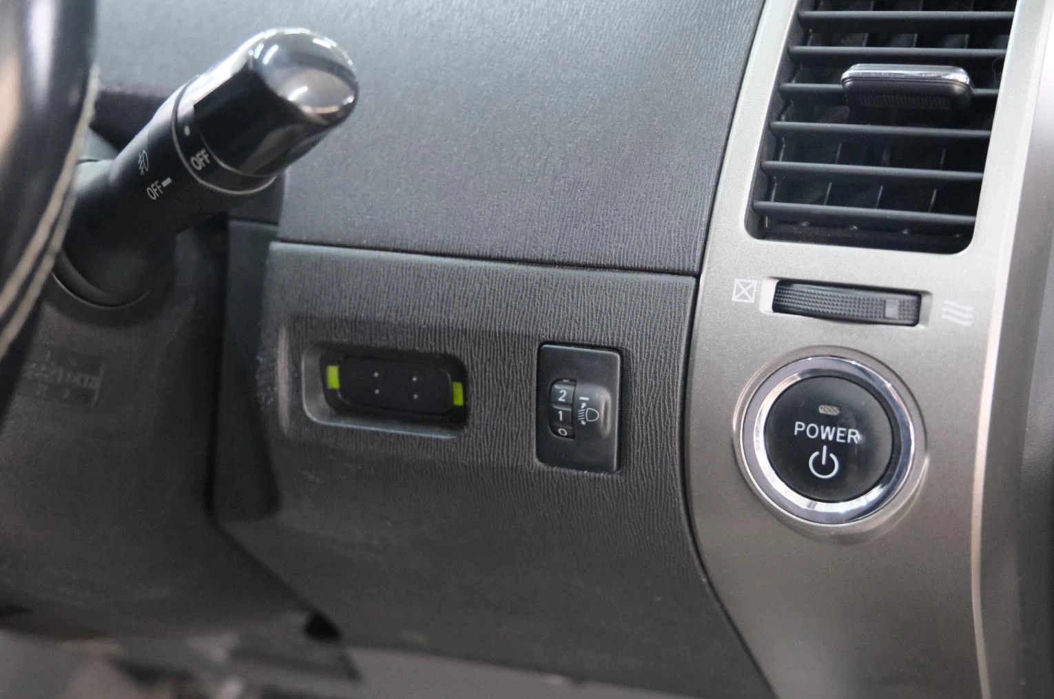 Toyota Prius 9 из 23