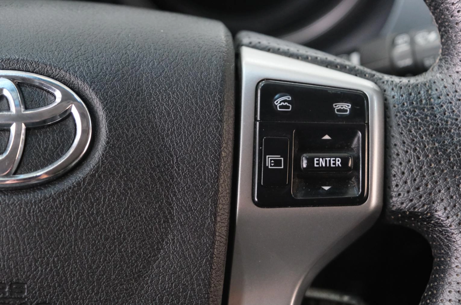 Toyota Land Cruiser Prado 15 из 27