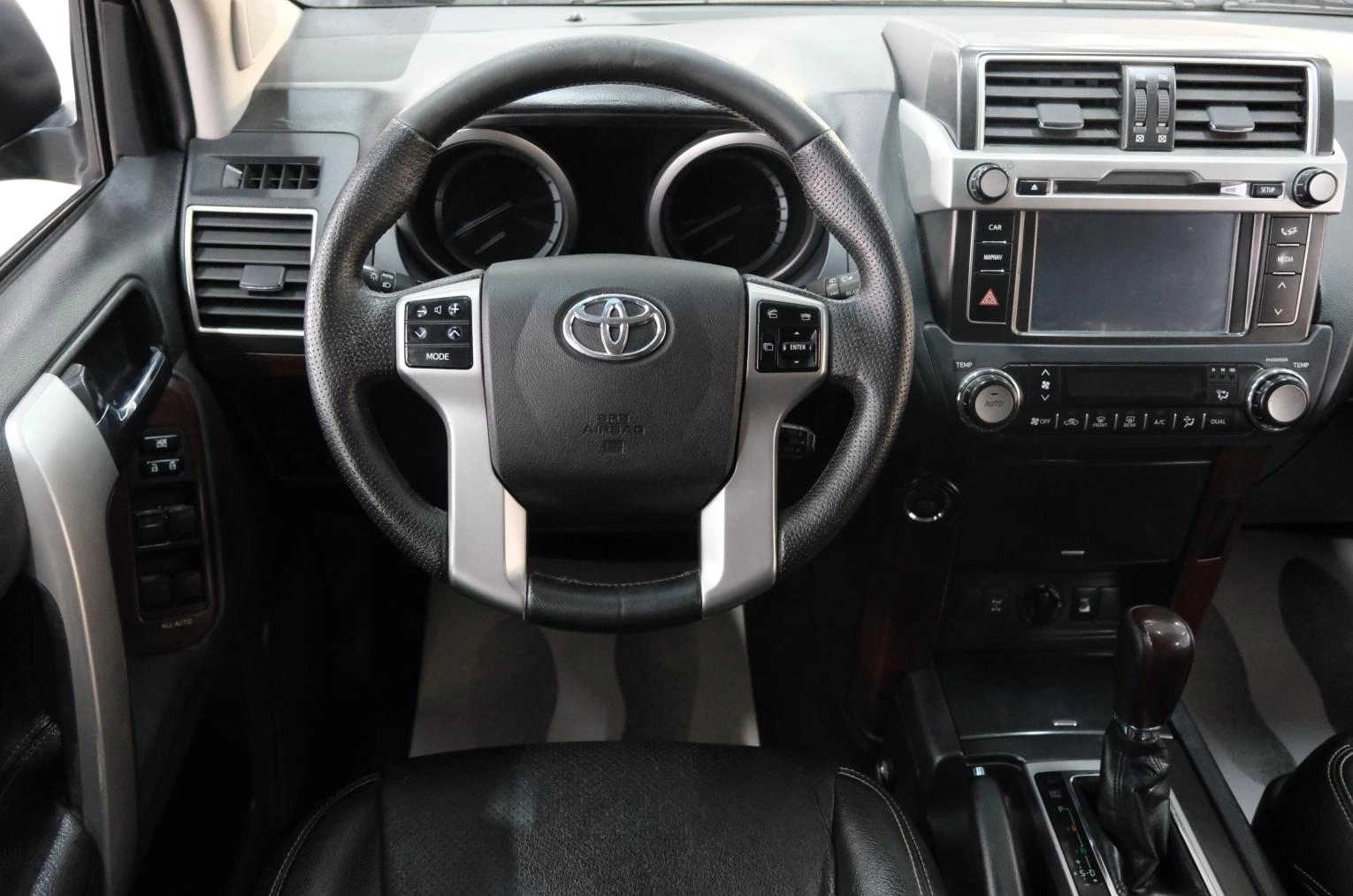 Toyota Land Cruiser Prado 12 из 27