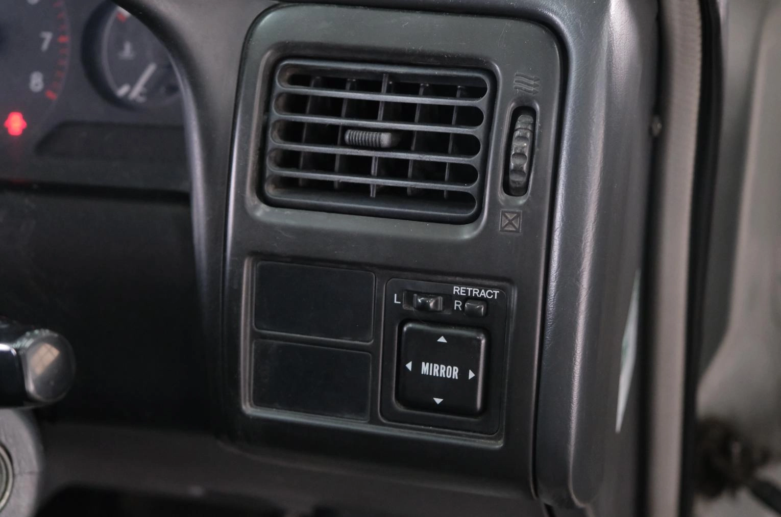 Toyota Carina 9 из 21