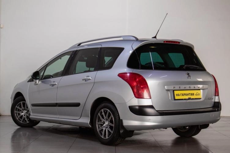 Peugeot 308 4 из 5