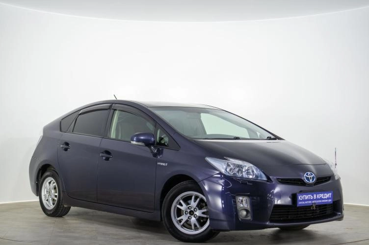 Toyota Prius 1 из 5