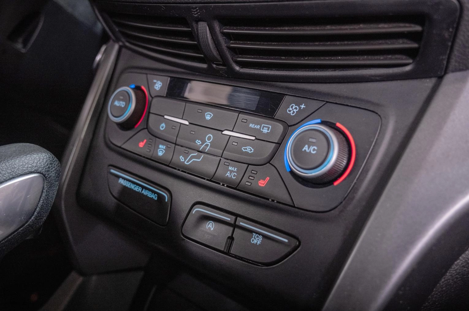 Ford Escape 17 из 26