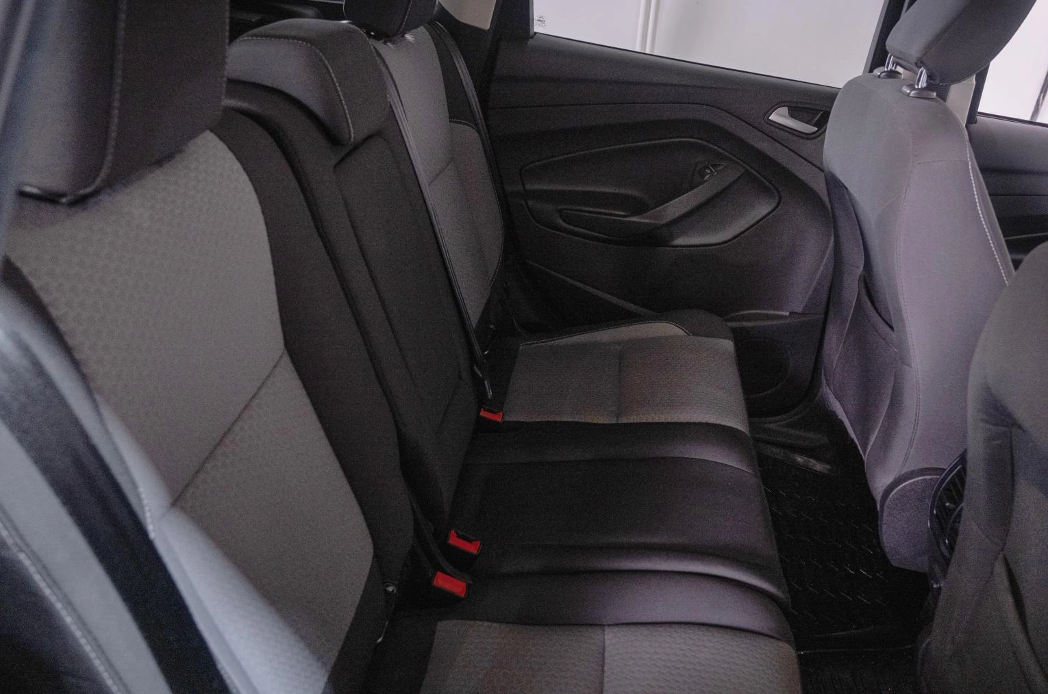 Ford Escape 24 из 26