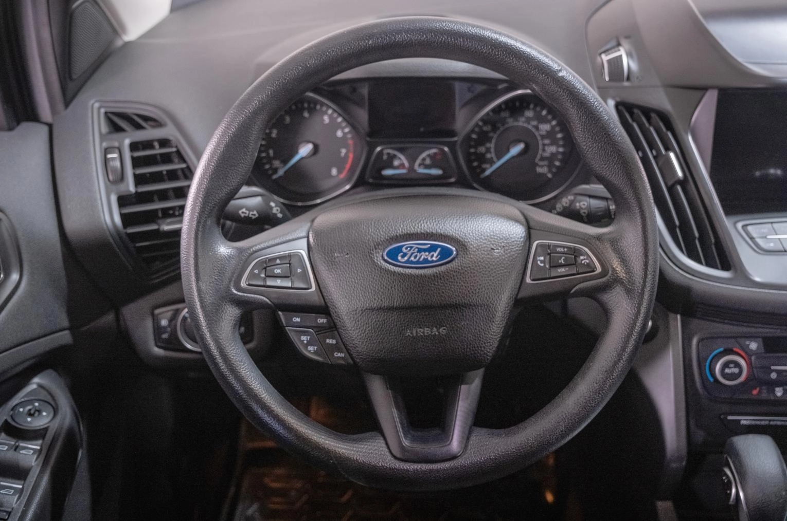 Ford Escape 11 из 26