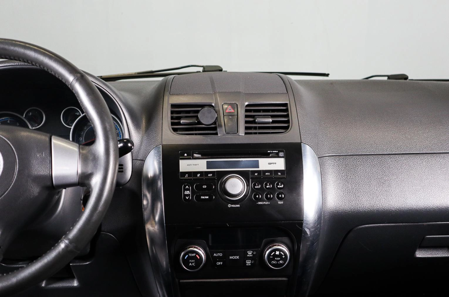 Suzuki SX4 13 из 16