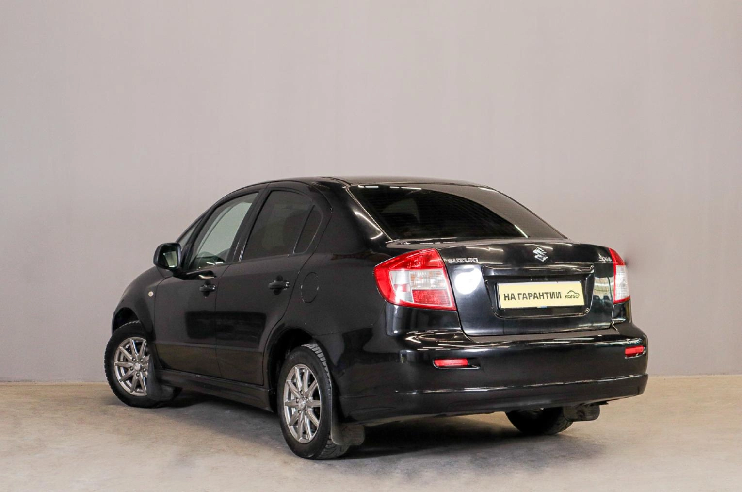 Suzuki SX4 4 из 16