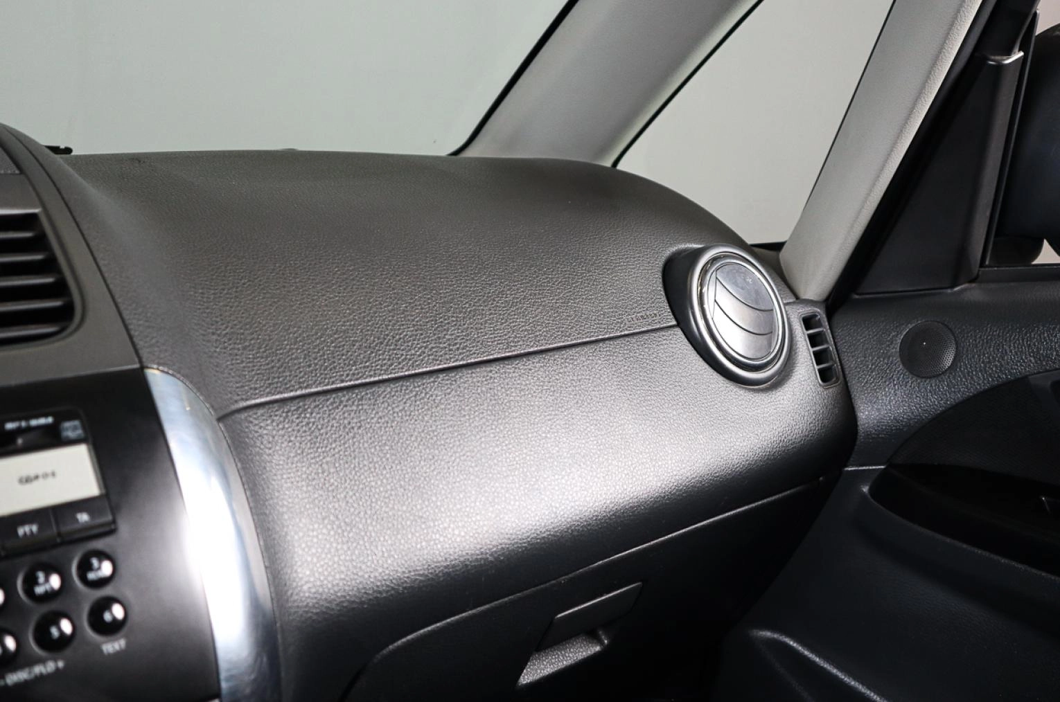 Suzuki SX4 11 из 16