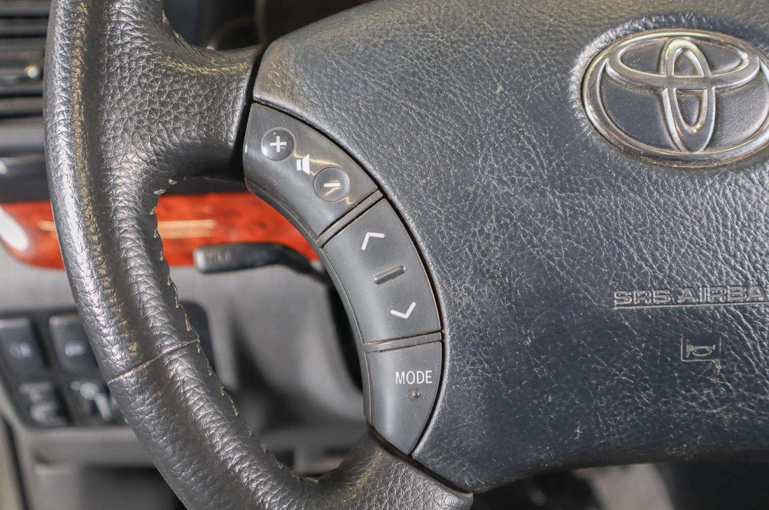 Toyota Land Cruiser Prado 9 из 16