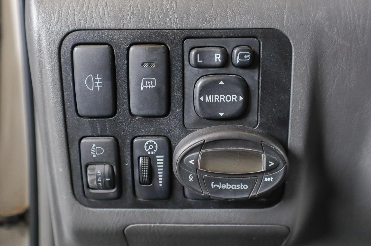 Toyota Land Cruiser Prado 8 из 16