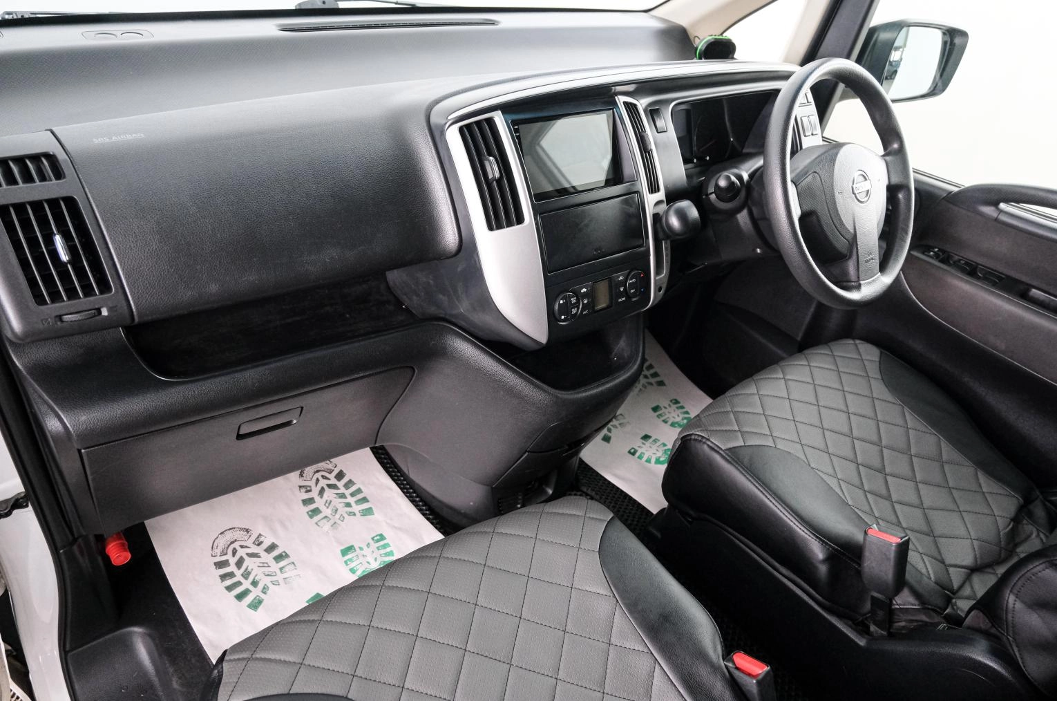 Nissan Serena 12 из 23