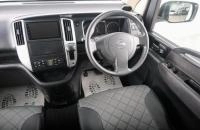 Nissan Serena 9 из 23