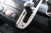 Nissan Serena 16 из 23