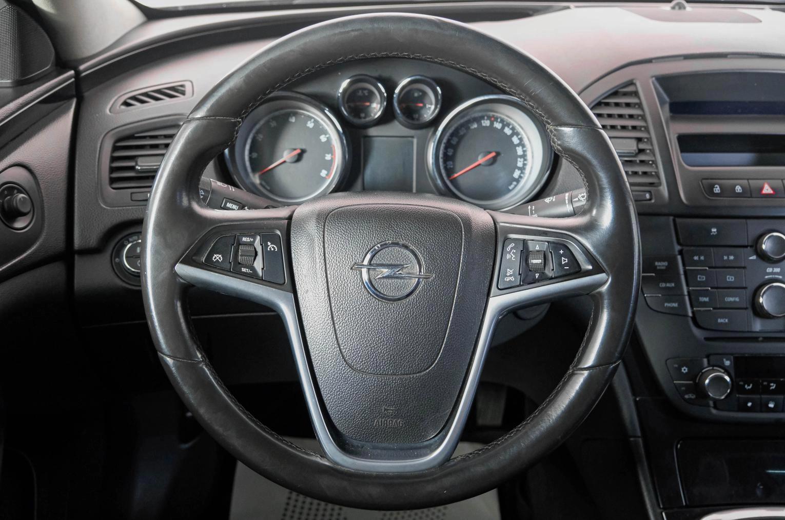 Opel Insignia 15 из 25