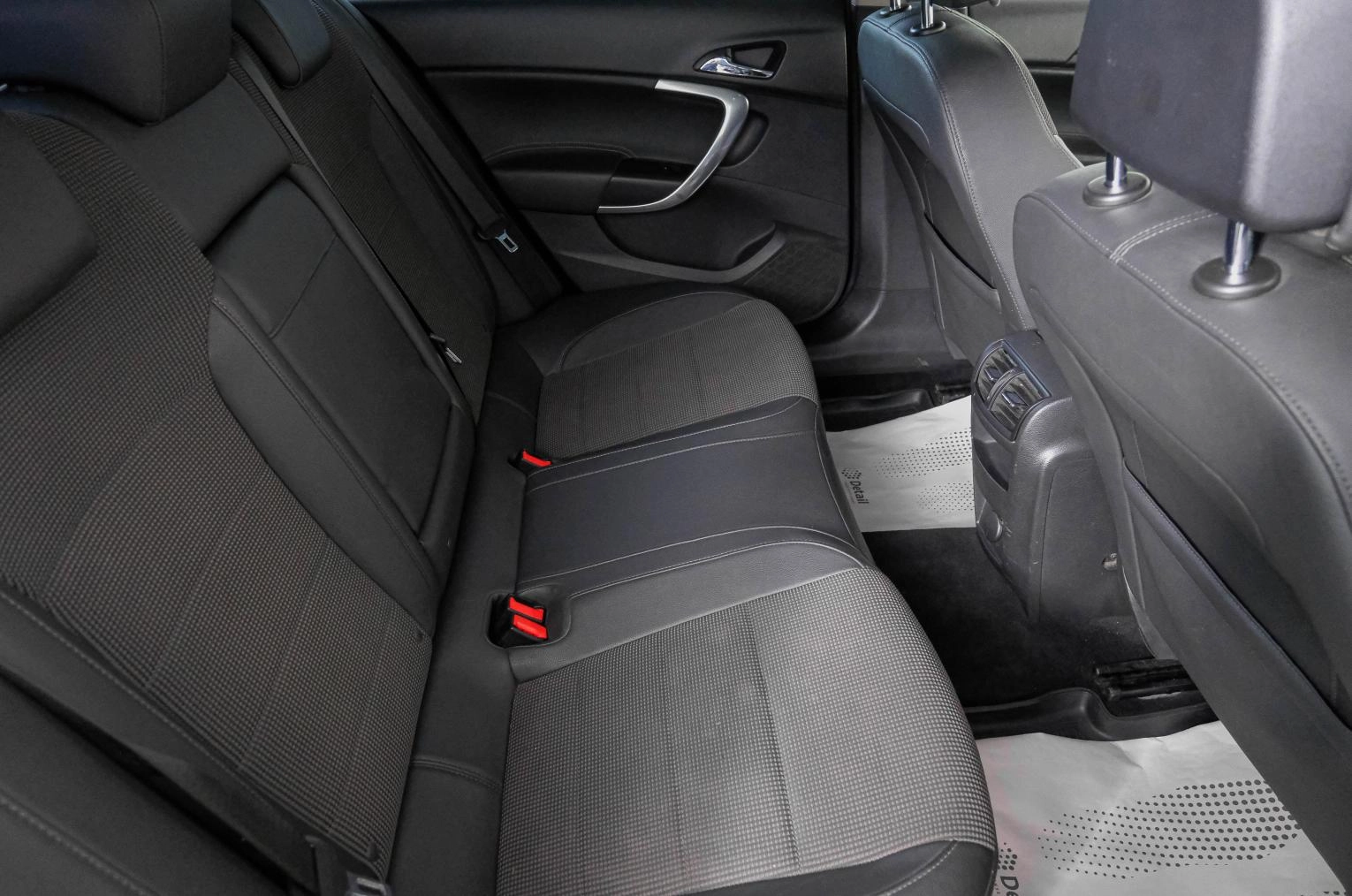 Opel Insignia 10 из 25