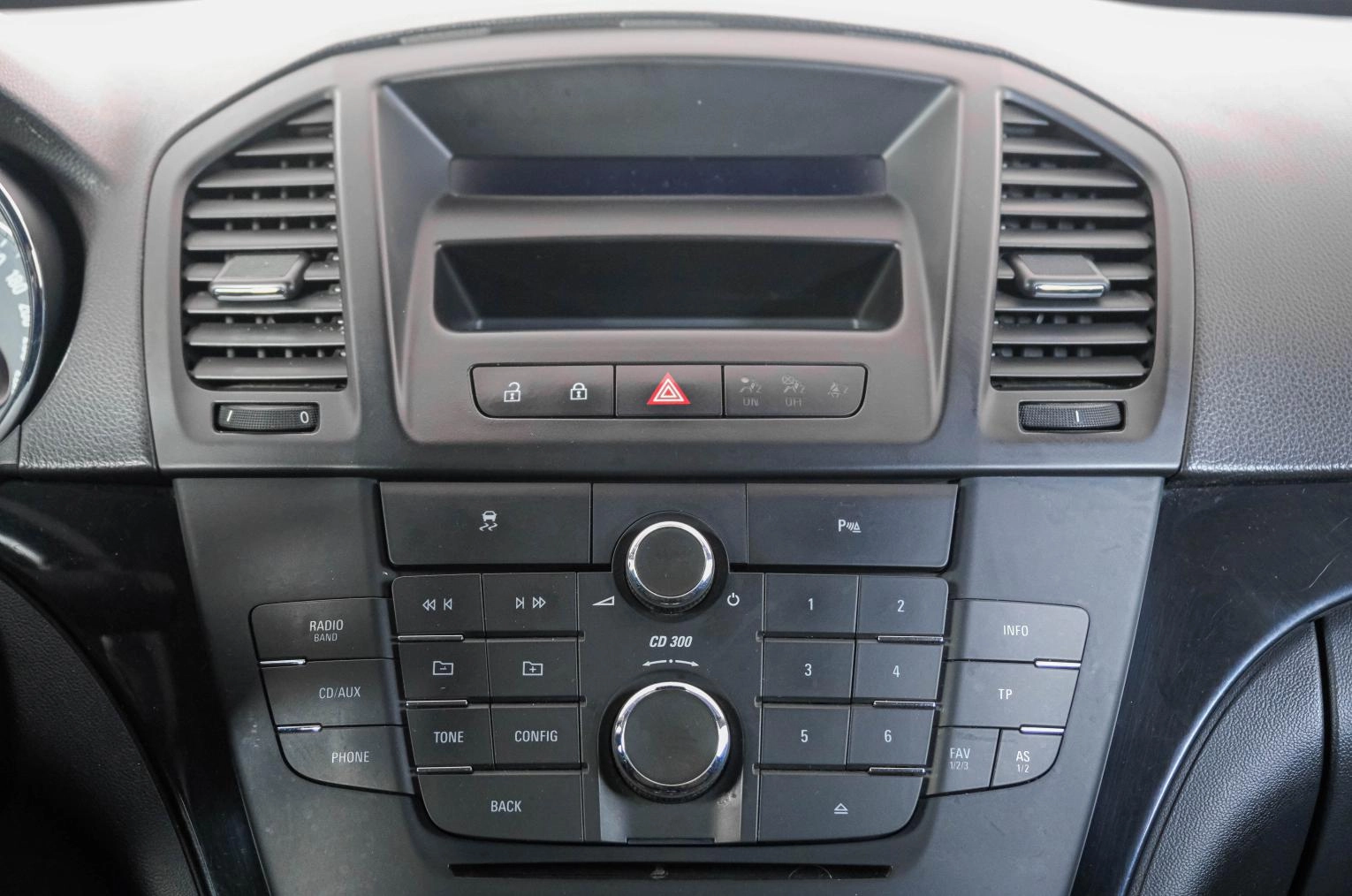 Opel Insignia 19 из 25