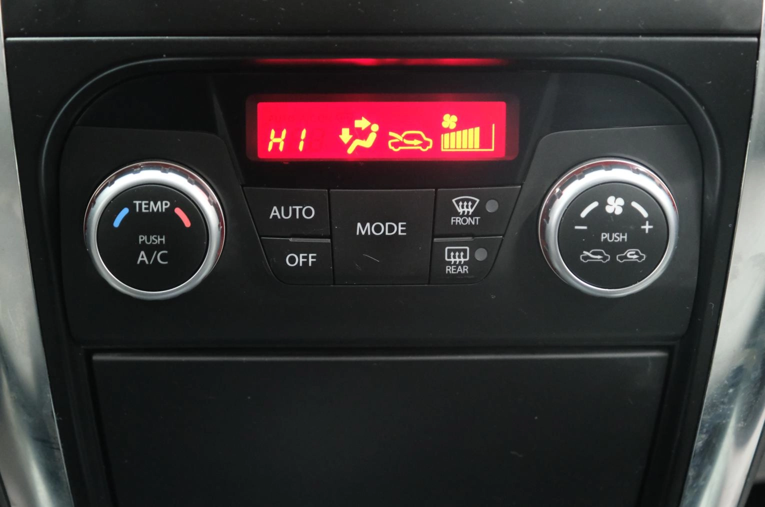 Suzuki SX4 15 из 22