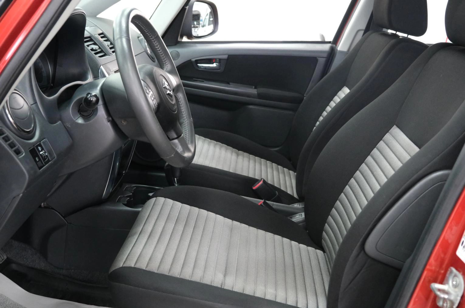 Suzuki SX4 7 из 22