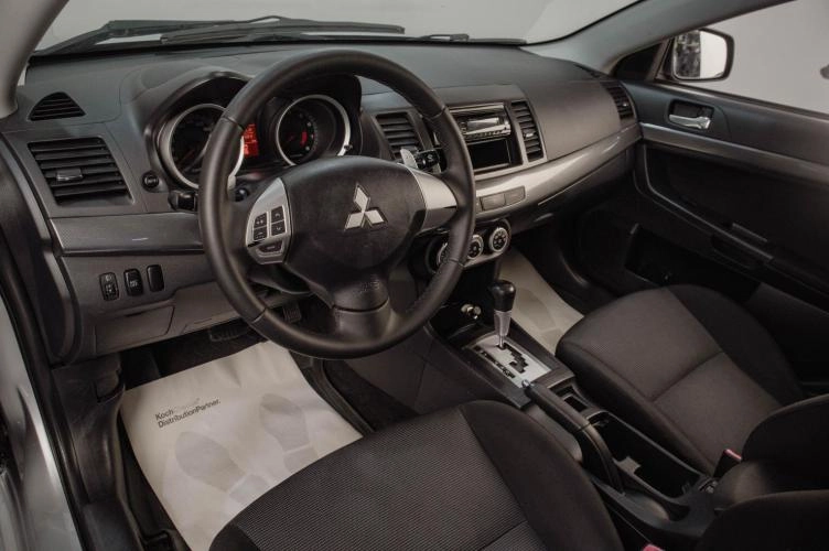 Mitsubishi Lancer 8 из 17