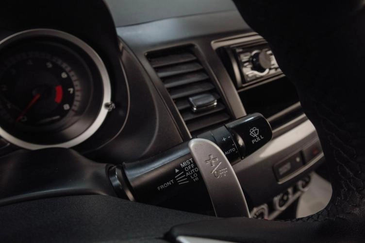 Mitsubishi Lancer 11 из 17