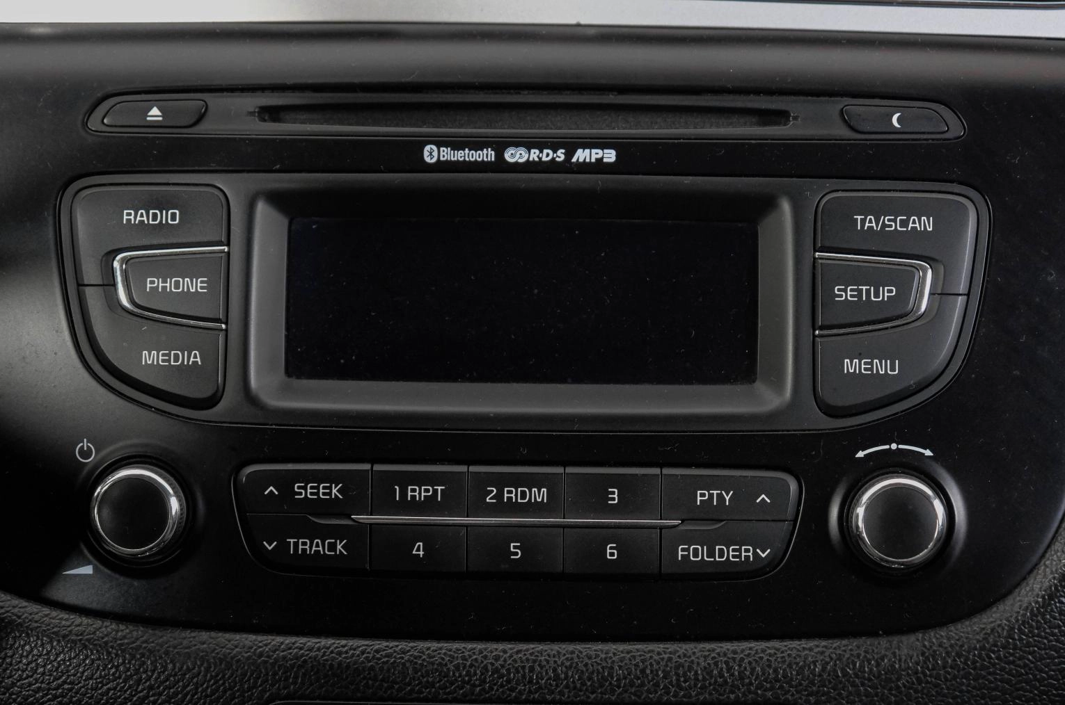 KIA cee'd 19 из 24