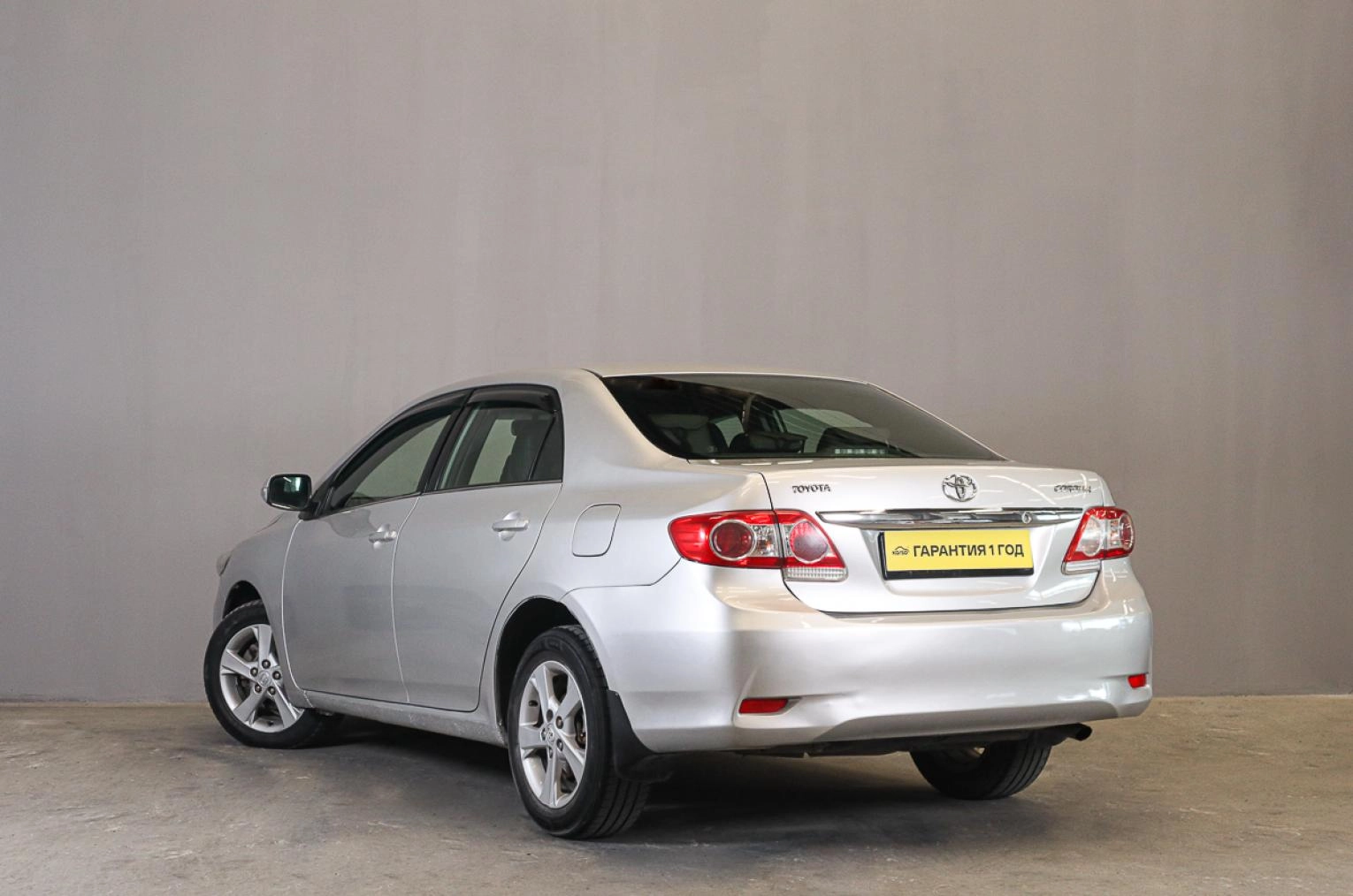 Toyota Corolla 4 из 15