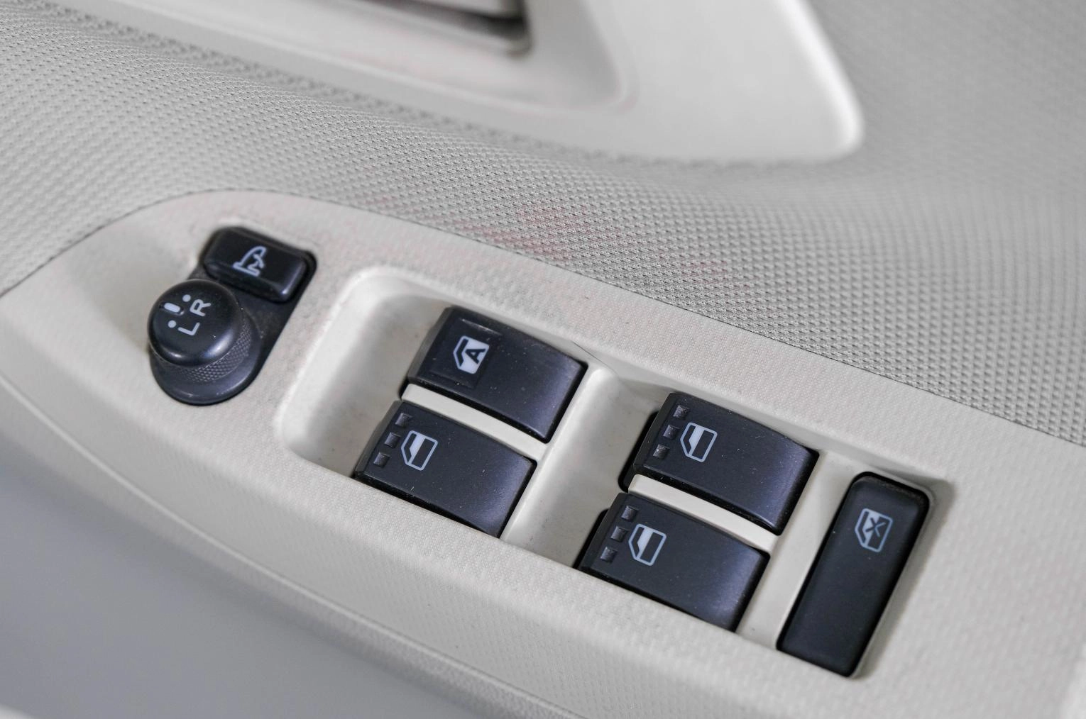 Daihatsu Move 19 из 19