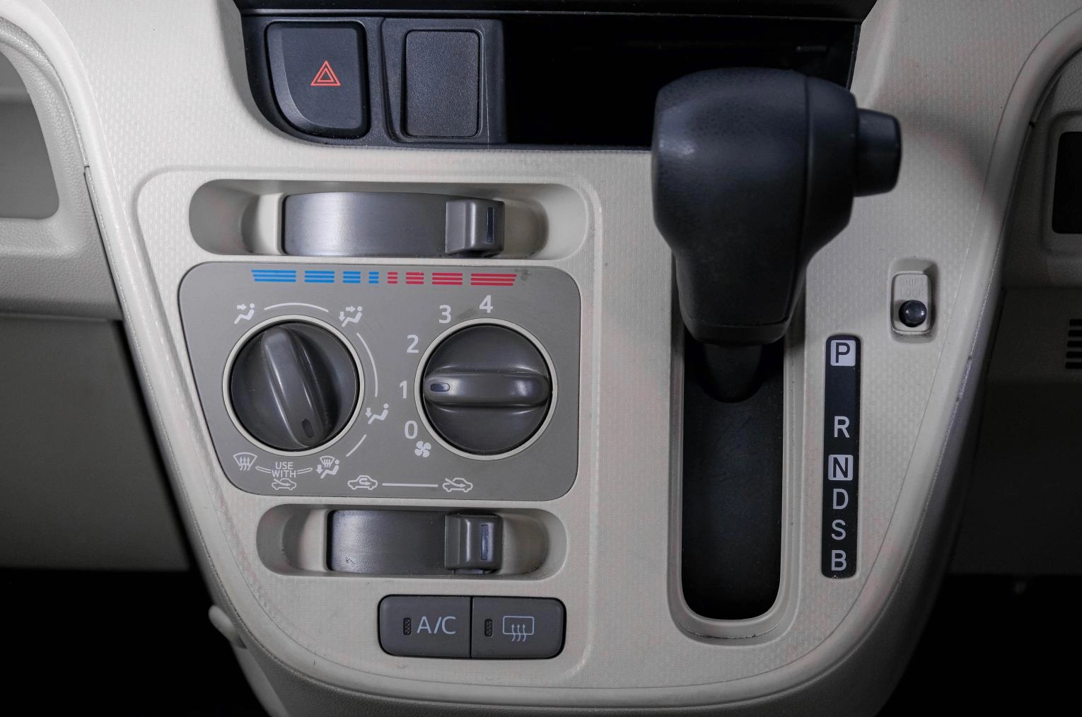 Daihatsu Move 17 из 19