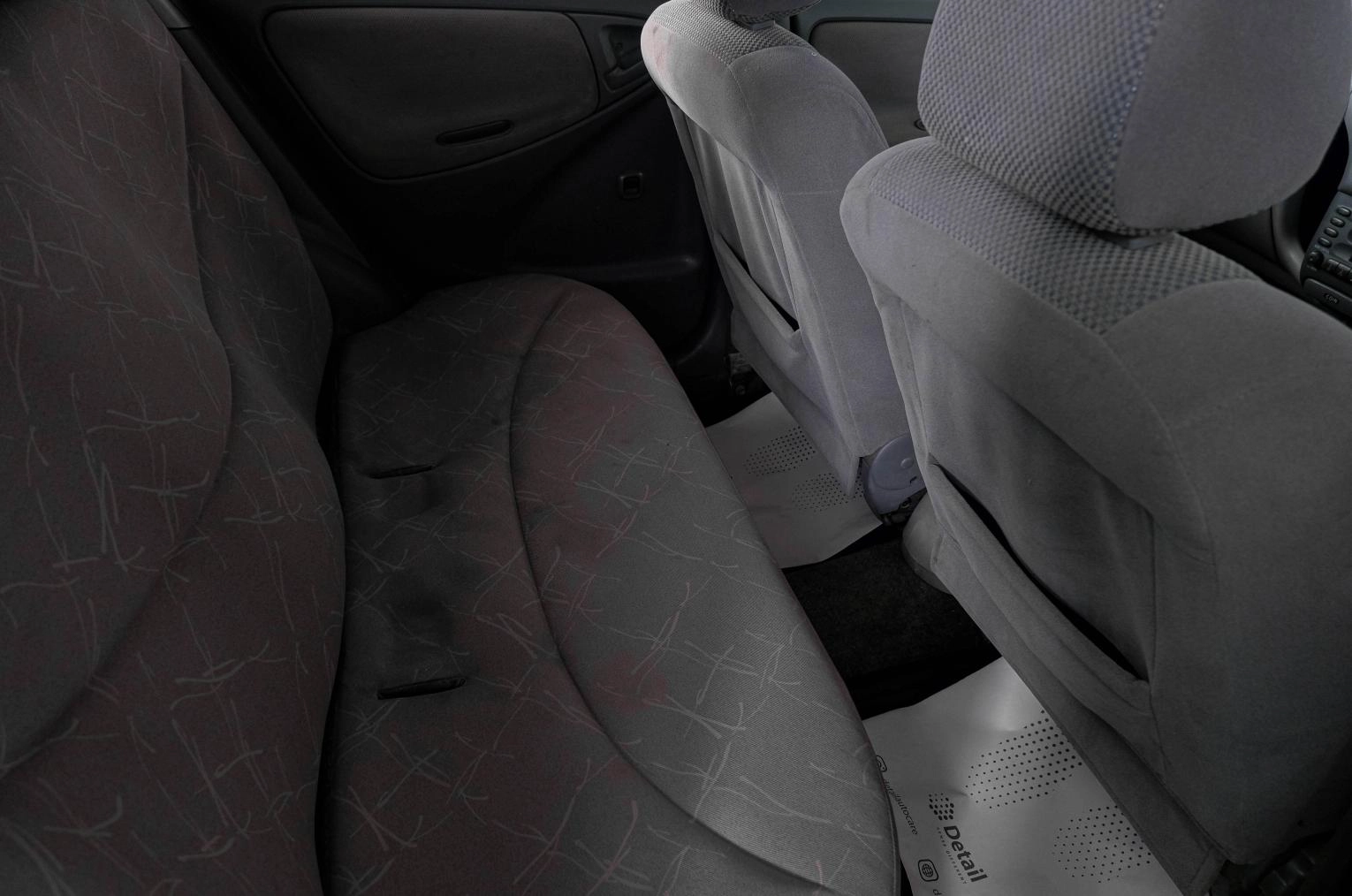 Toyota Platz 10 из 19