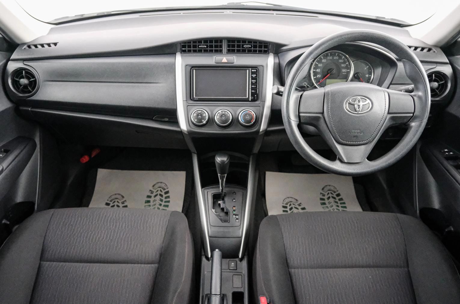 Toyota Corolla Fielder 10 из 22