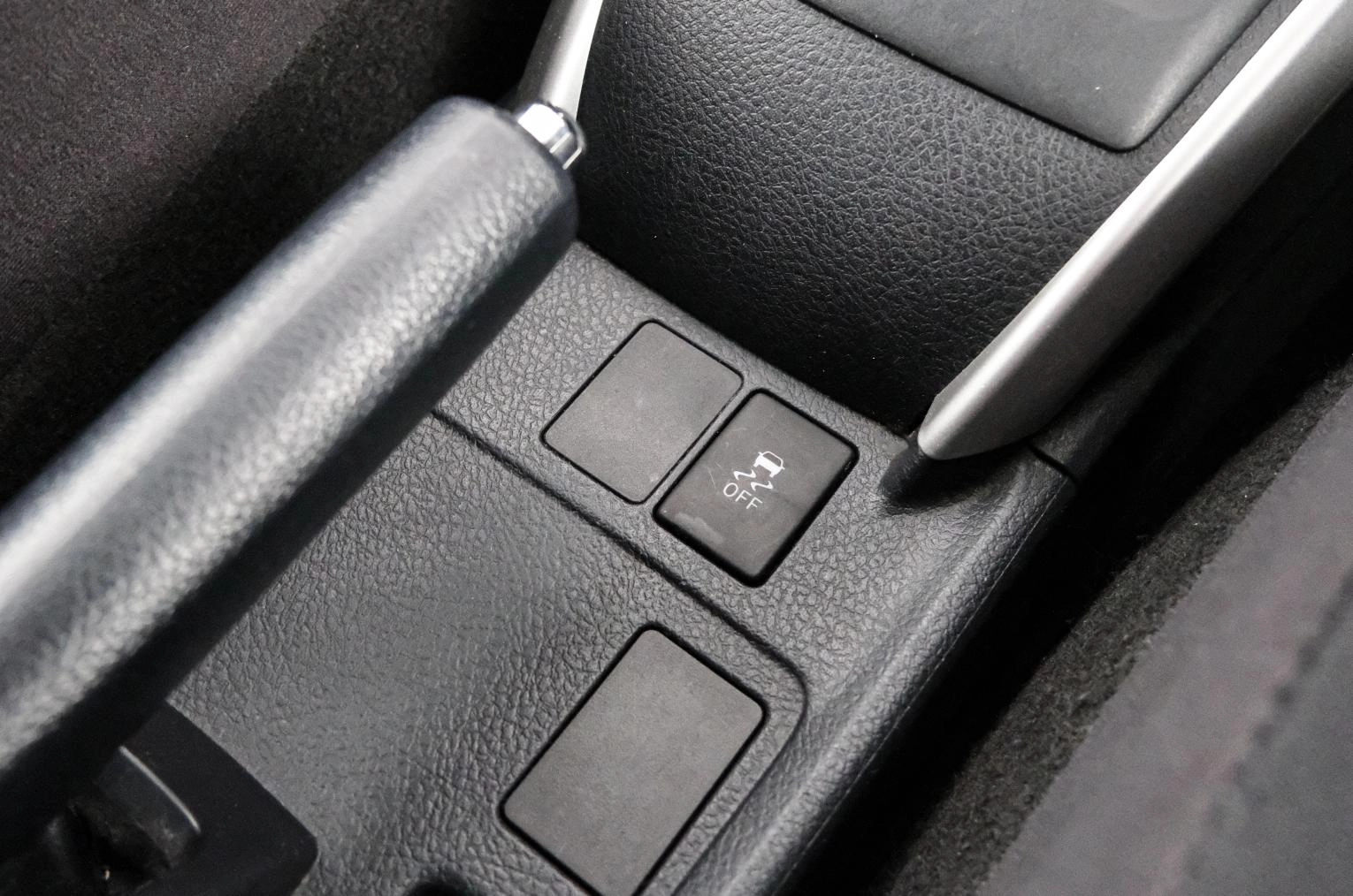 Toyota Corolla Fielder 17 из 22