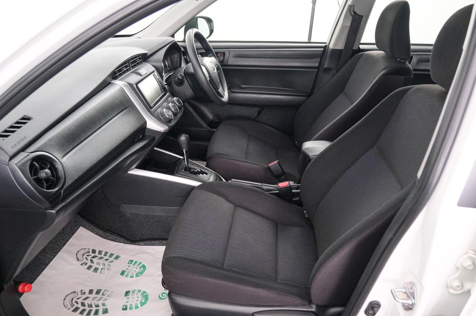 Toyota Corolla Fielder 7 из 22