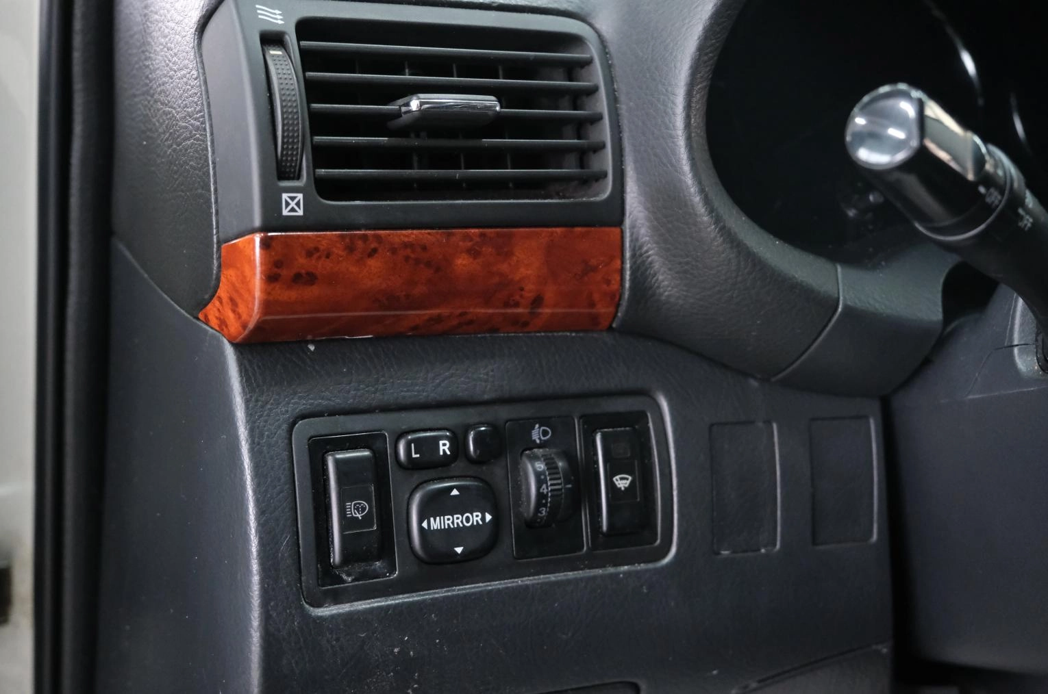 Toyota Avensis 9 из 24