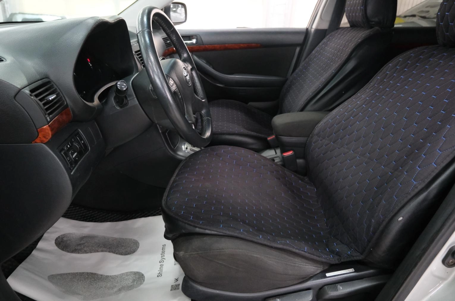 Toyota Avensis 7 из 24