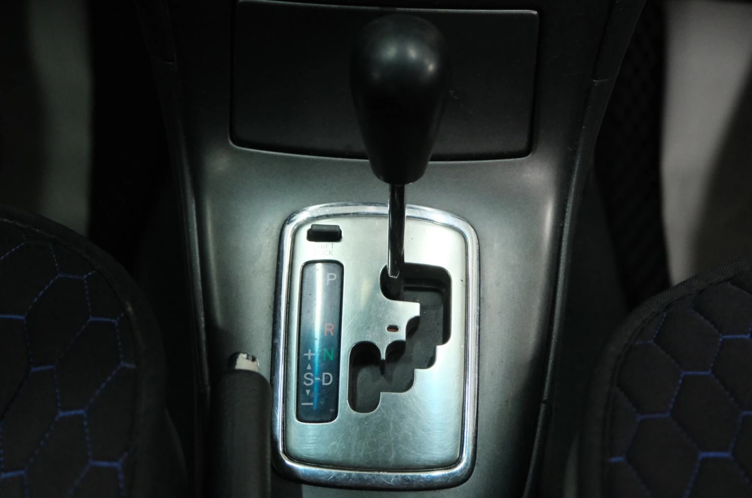 Toyota Avensis 18 из 24