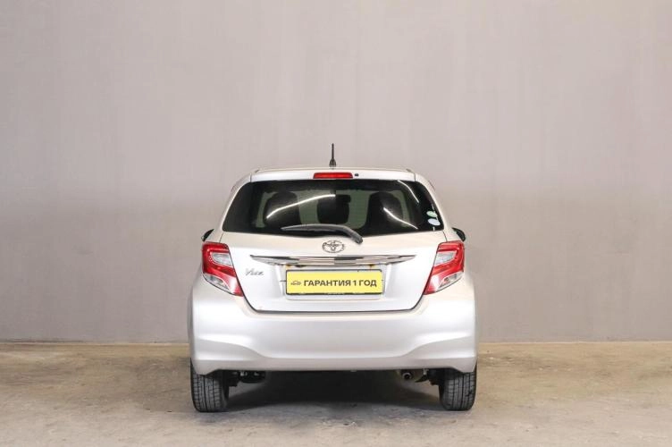 Toyota Vitz 5 из 5